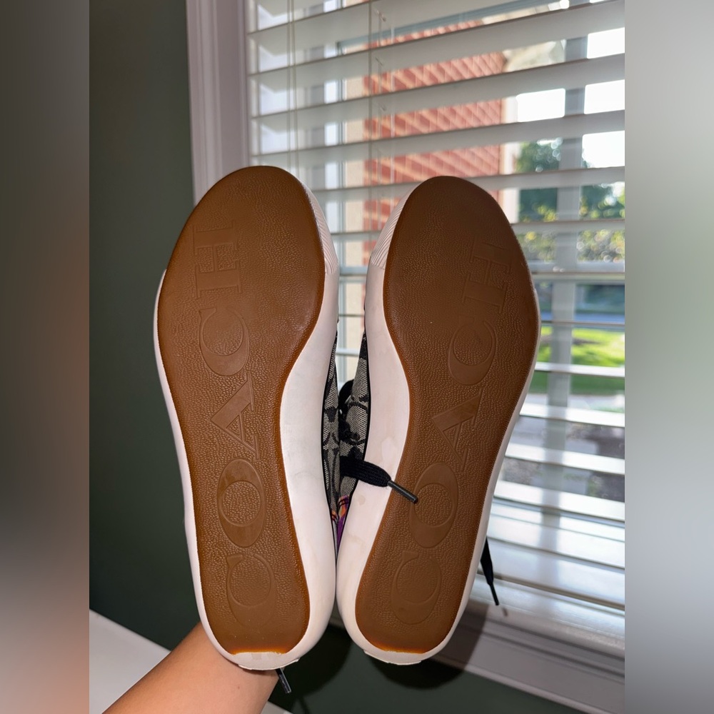 *RARE FIND* Authentic Vintage Coach Zoe A1000 Signature C Lace-Up Sneakers - Picture 9 of 9